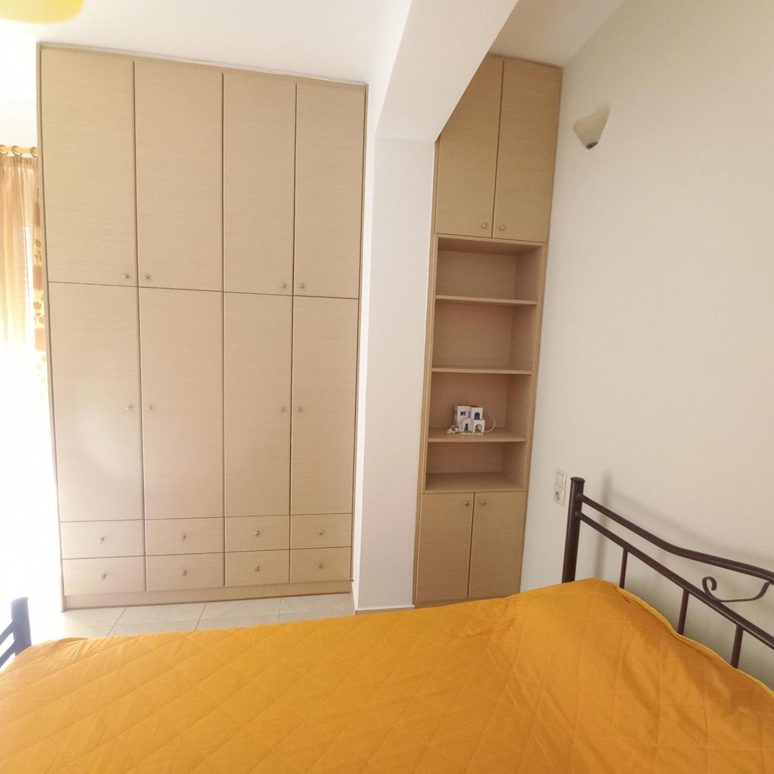 Central Rooms Makry Gialos  Exterior photo
